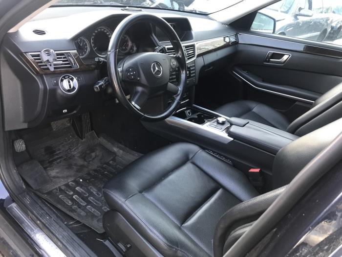 Mercedes E Estate E-300 Hybrid,BlueTec Hybrid V6 24V Samochód złomowany (2012, Niebieski)