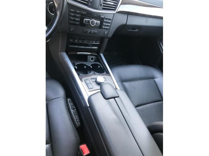 Mercedes E Estate E-300 Hybrid,BlueTec Hybrid V6 24V Samochód złomowany (2012, Niebieski)