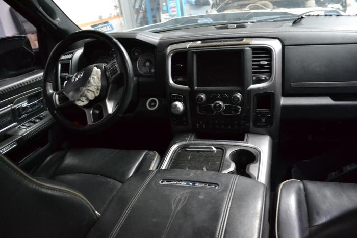 Dodge 1500 Crew Cab 3.0 V6 Diesel 4x4 Samochód złomowany (2016, Srebrnoszary)