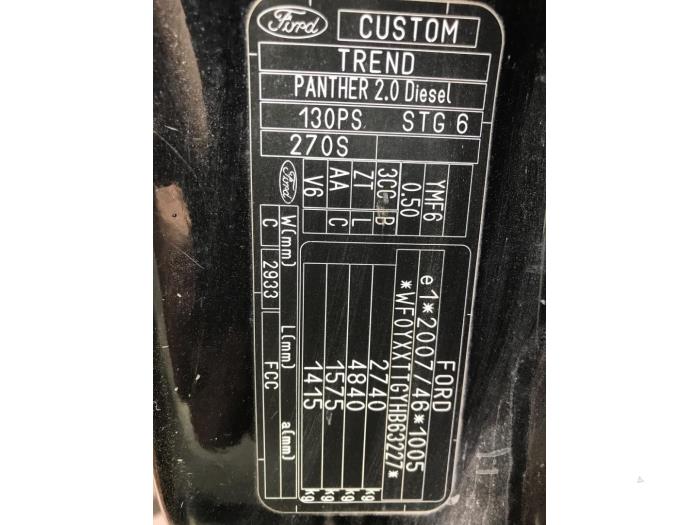 Ford Transit Custom 2.0 TDCi 16V Eco Blue 130 Samochód złomowany (2017, Czarny)