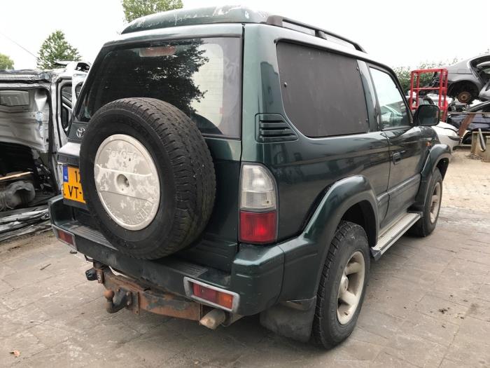 Toyota Land Cruiser 90 3.0 D-4D 90 16V Samochód złomowany (2001)