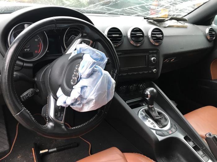 Audi TT Roadster 2.0 TFSI 16V Samochód złomowany (2008, Szary)