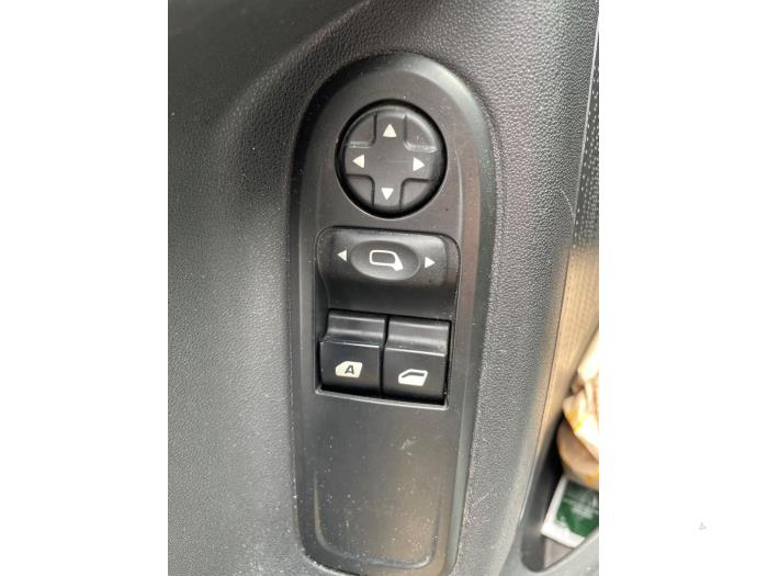 Citroen C3 1.2 VTi 82 12V Sloopvoertuig (2013, Grijs)