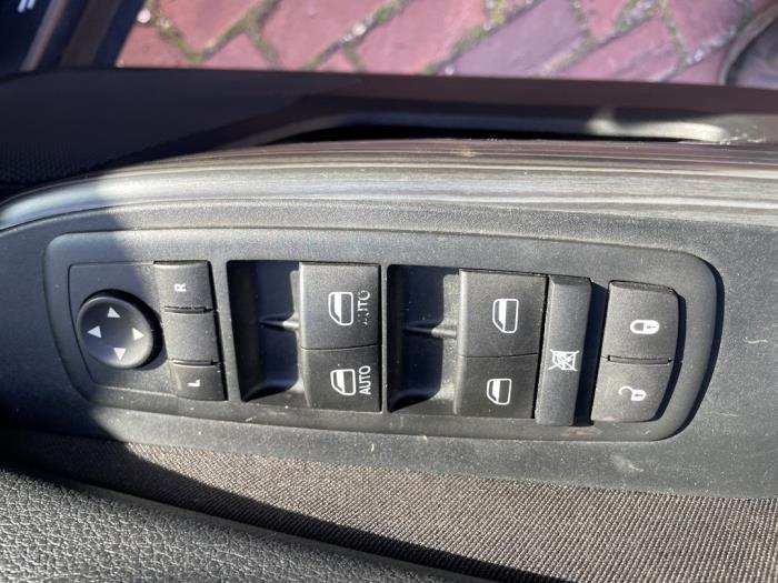 Jeep Cherokee 2.4 16V 4x4 Sloopvoertuig (2015, Grijs)