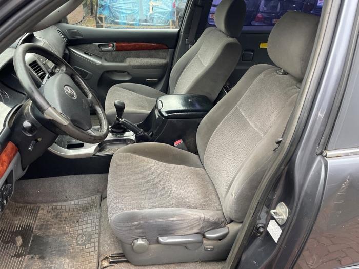 Toyota Land Cruiser 3.0 D-4D 16V Skrotfordon (2006)