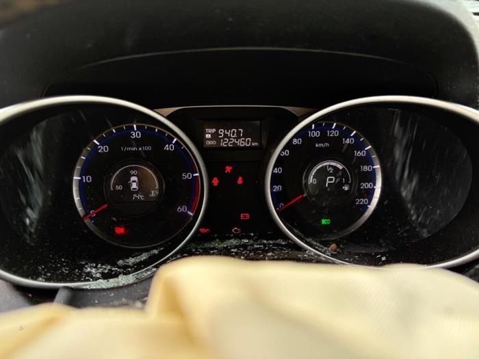 Hyundai iX35 2.0 CRDi 16V 4x4 Samochód złomowany (2013, Szary)