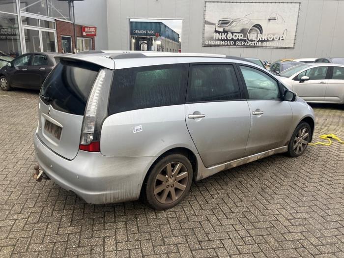 Mitsubishi Grandis 2.4 16V MIVEC Sloopvoertuig (2007, Grijs)