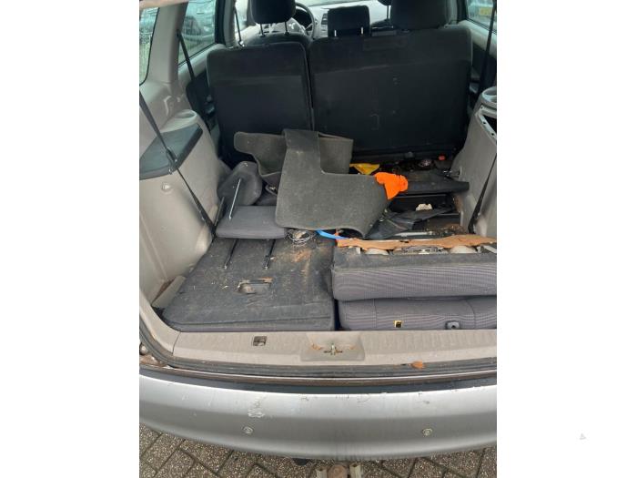 Mitsubishi Grandis 2.4 16V MIVEC Sloopvoertuig (2007, Grijs)