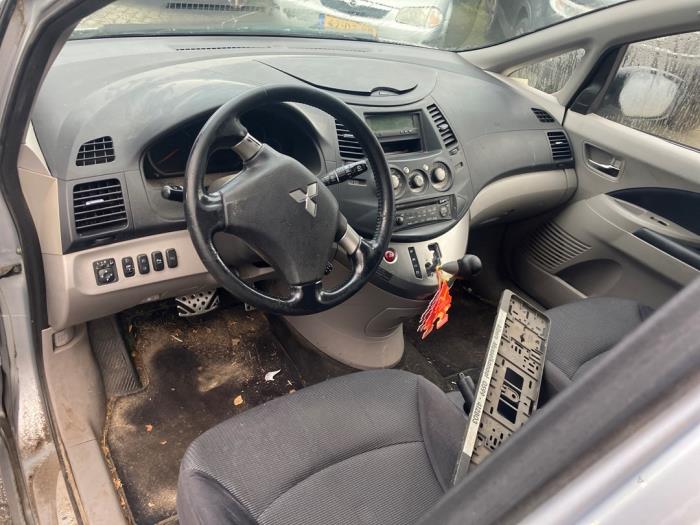 Mitsubishi Grandis 2.4 16V MIVEC Sloopvoertuig (2007, Grijs)