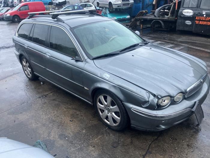 Jaguar X-type 2.5 V6 24V Sloopvoertuig (2004, Grijs)