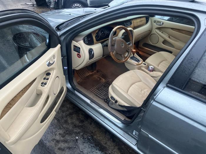 Jaguar X-type 2.5 V6 24V Sloopvoertuig (2004, Grijs)