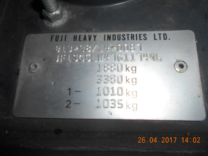 Subaru Forester 2.0 16V X Skrotfordon (2006, GRIJS)