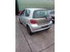 Toyota Yaris 1.3 16V VVT-i Skrotfordon (2001, GRIJS)