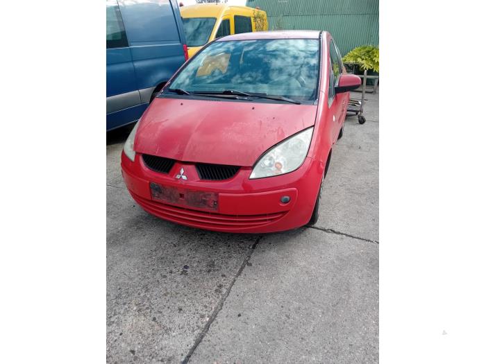 Mitsubishi Colt 1.3 16V Sloopvoertuig (2006, Rood)