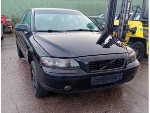 Volvo S60 I 2.4 20V 140  (Salvage)