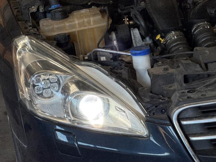 Peugeot 508 1.6 THP 16V Salvage vehicle (2011, Blue)