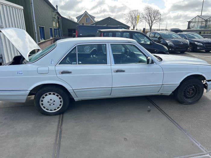 Mercedes S 420 SE,SEL Salvage vehicle (1985, White)