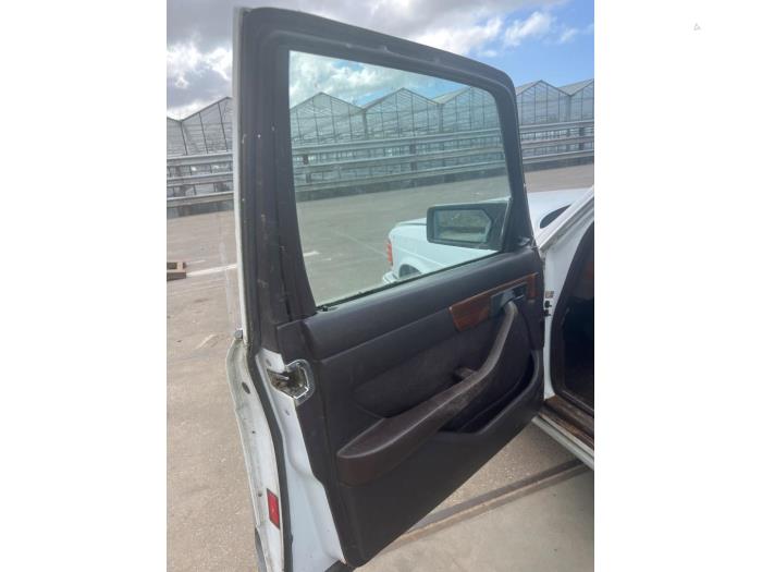 Mercedes S 420 SE,SEL Salvage vehicle (1985, White)