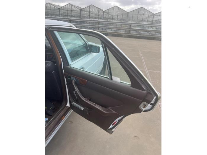 Mercedes S 420 SE,SEL Salvage vehicle (1985, White)