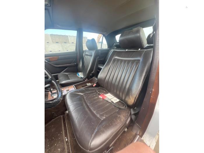 Mercedes S 420 SE,SEL Salvage vehicle (1985, White)