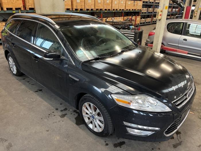 Ford Mondeo IV Wagon 2.0 TDCi 135 16V Salvage vehicle (2012, Black)