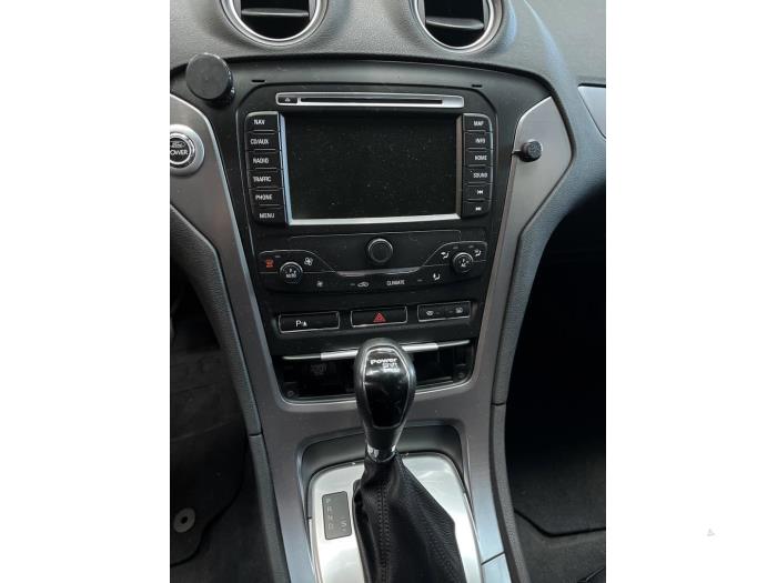 Ford Mondeo IV Wagon 2.0 TDCi 135 16V Salvage vehicle (2012, Black)