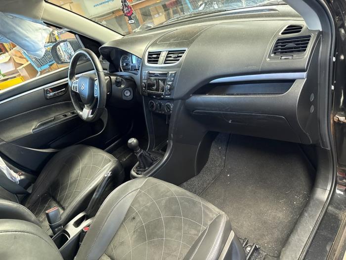 Suzuki Swift 1.2 16V Salvage vehicle (2015, Black)