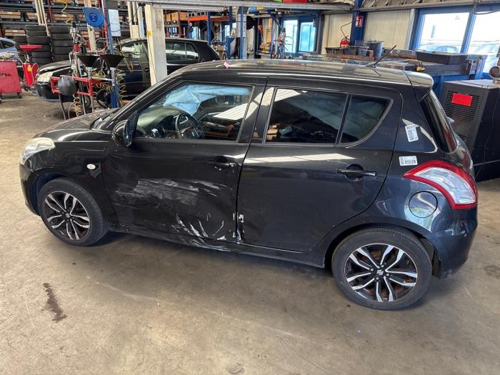 Suzuki Swift 1.2 16V Salvage vehicle (2015, Black)