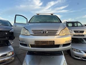 Toyota Avensis Verso 2.0 D-4D 16V  (Skrot)