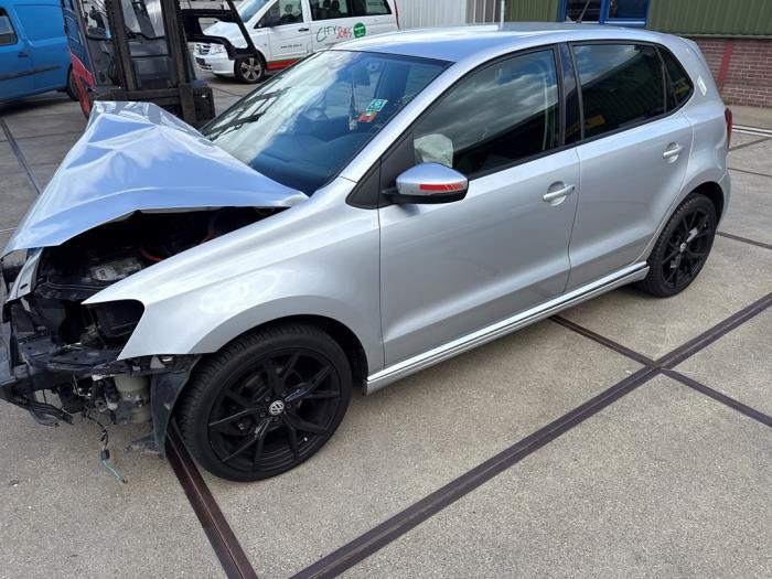 Volkswagen Polo V 1.2 TDI 12V BlueMotion Salvage vehicle (2011, Gray)
