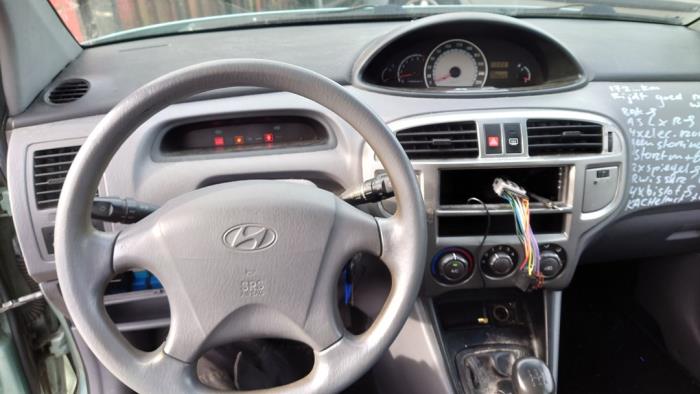 Hyundai Matrix 1.6 16V Sloopvoertuig (2003, Groen)