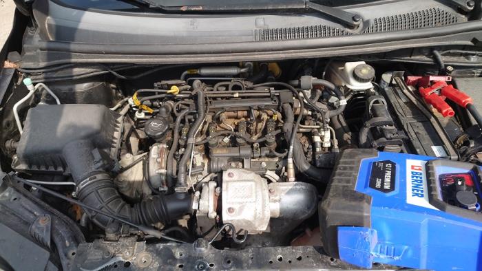 Chevrolet Aveo 1.3 D 16V Skrotfordon (2012, ZWART)