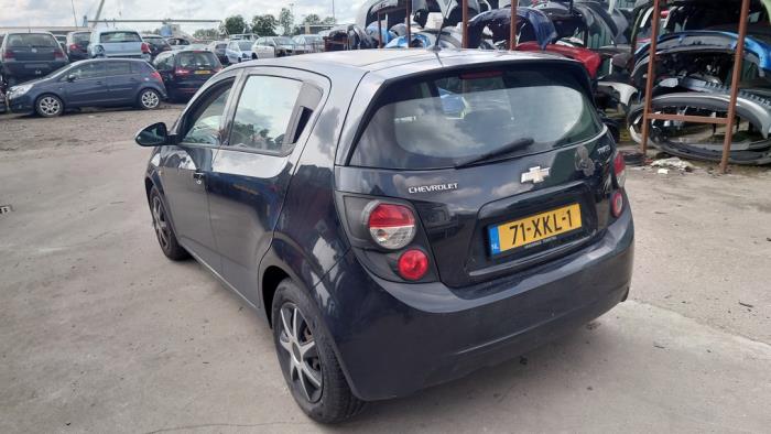 Chevrolet Aveo 1.3 D 16V Skrotfordon (2012, ZWART)