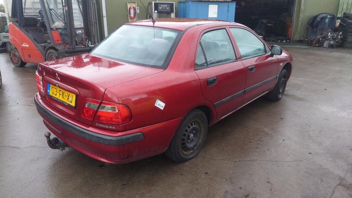 Mitsubishi Carisma 1.6i 16V Samochód złomowany (2000, Czerwony)