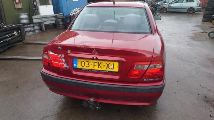 Mitsubishi Carisma 1.6i 16V Samochód złomowany (2000, Czerwony)