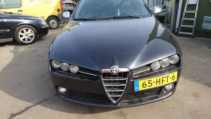 Alfa Romeo 159 Sportwagon 1.9 JTDm 16V Skrotfordon (2008, ZWART)