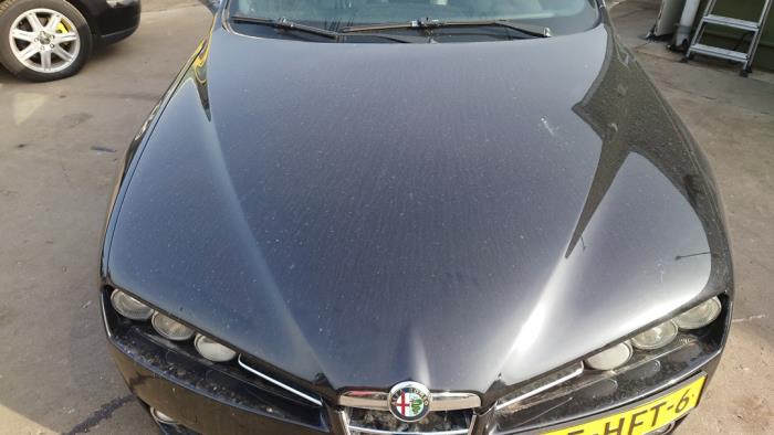 Alfa Romeo 159 Sportwagon 1.9 JTDm 16V Skrotfordon (2008, ZWART)