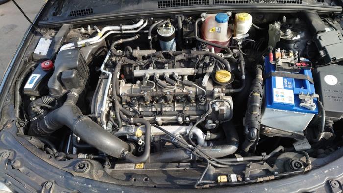 Alfa Romeo 159 Sportwagon 1.9 JTDm 16V Skrotfordon (2008, ZWART)