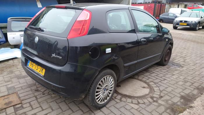 Fiat Grande Punto 1.4 Sloopvoertuig (2007, Zwart)