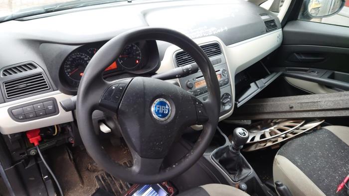 Fiat Grande Punto 1.4 Sloopvoertuig (2007, Zwart)