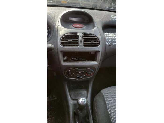 Peugeot 206 SW 1.4 Skrotfordon (2003, ROOD)