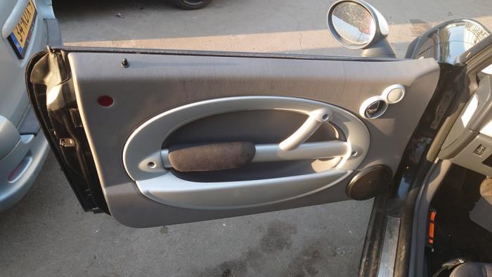 Mini Mini Skrotfordon (2003, ZWART)