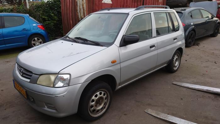 Mazda Demio 1.3 16V Sloopvoertuig (2000, Grijs)