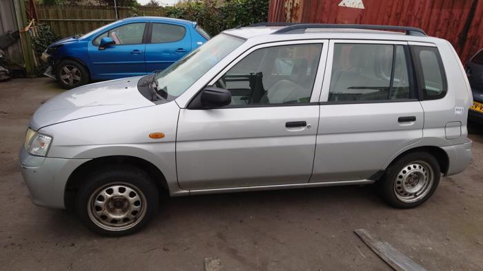 Mazda Demio 1.3 16V Sloopvoertuig (2000, Grijs)