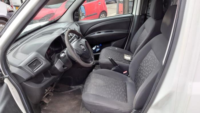 Opel Combo 1.3 CDTI 16V ecoFlex Sloopvoertuig (2012, Graniet)