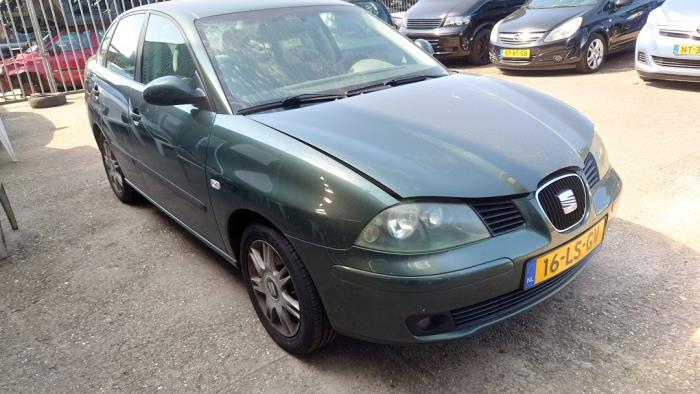 Seat Cordoba 1.4 16V Samochód złomowany (2003, Zielony)