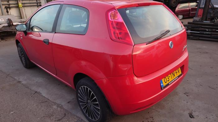 Fiat Grande Punto 1.2 Skrotfordon (2006, ROOD)