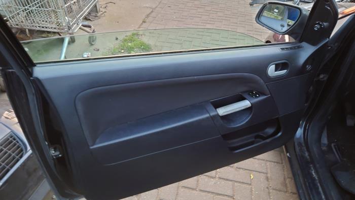 Ford Fiesta 5 1.3 Samochód złomowany (2005, Czarny)