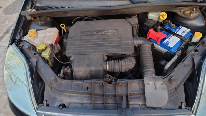 Ford Fiesta 5 1.3 Samochód złomowany (2005, Czarny)