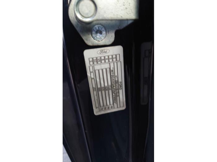 Ford Fiesta 5 1.3 Samochód złomowany (2005, Czarny)